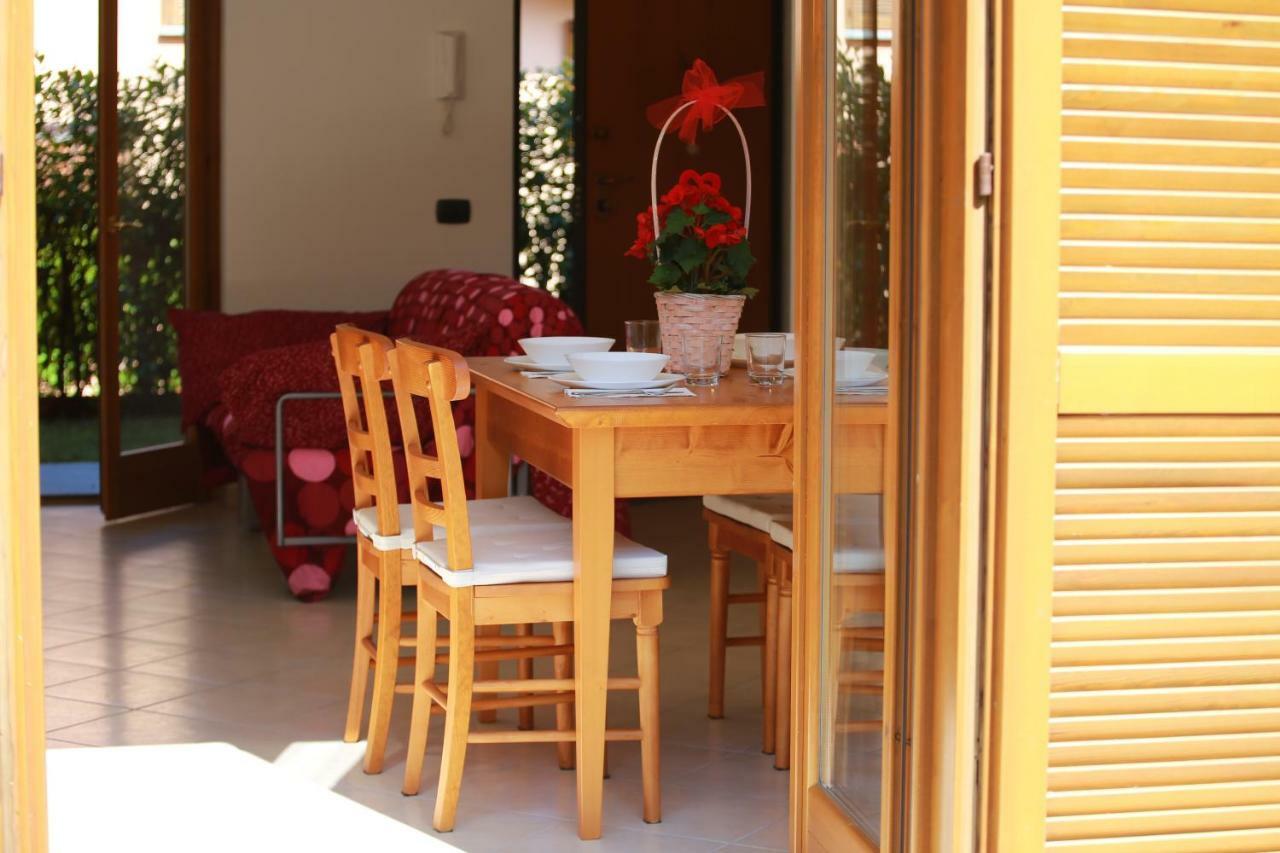 Casa "Giardino Sulla Baia" Appartement Colico Buitenkant foto