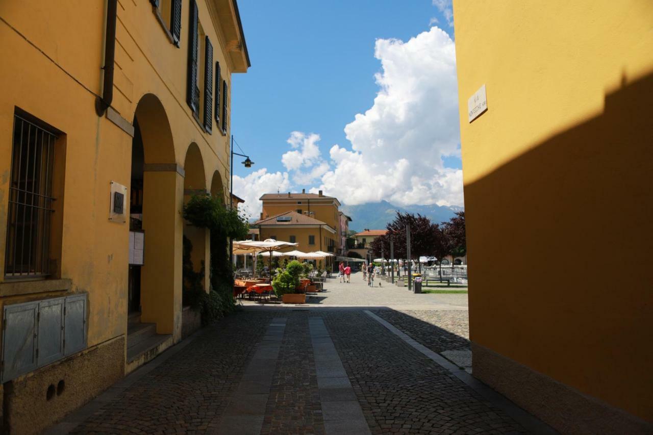 Casa "Giardino Sulla Baia" Appartement Colico Buitenkant foto