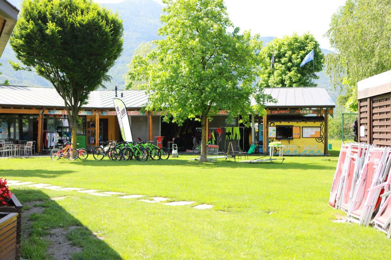 Casa "Giardino Sulla Baia" Appartement Colico Buitenkant foto
