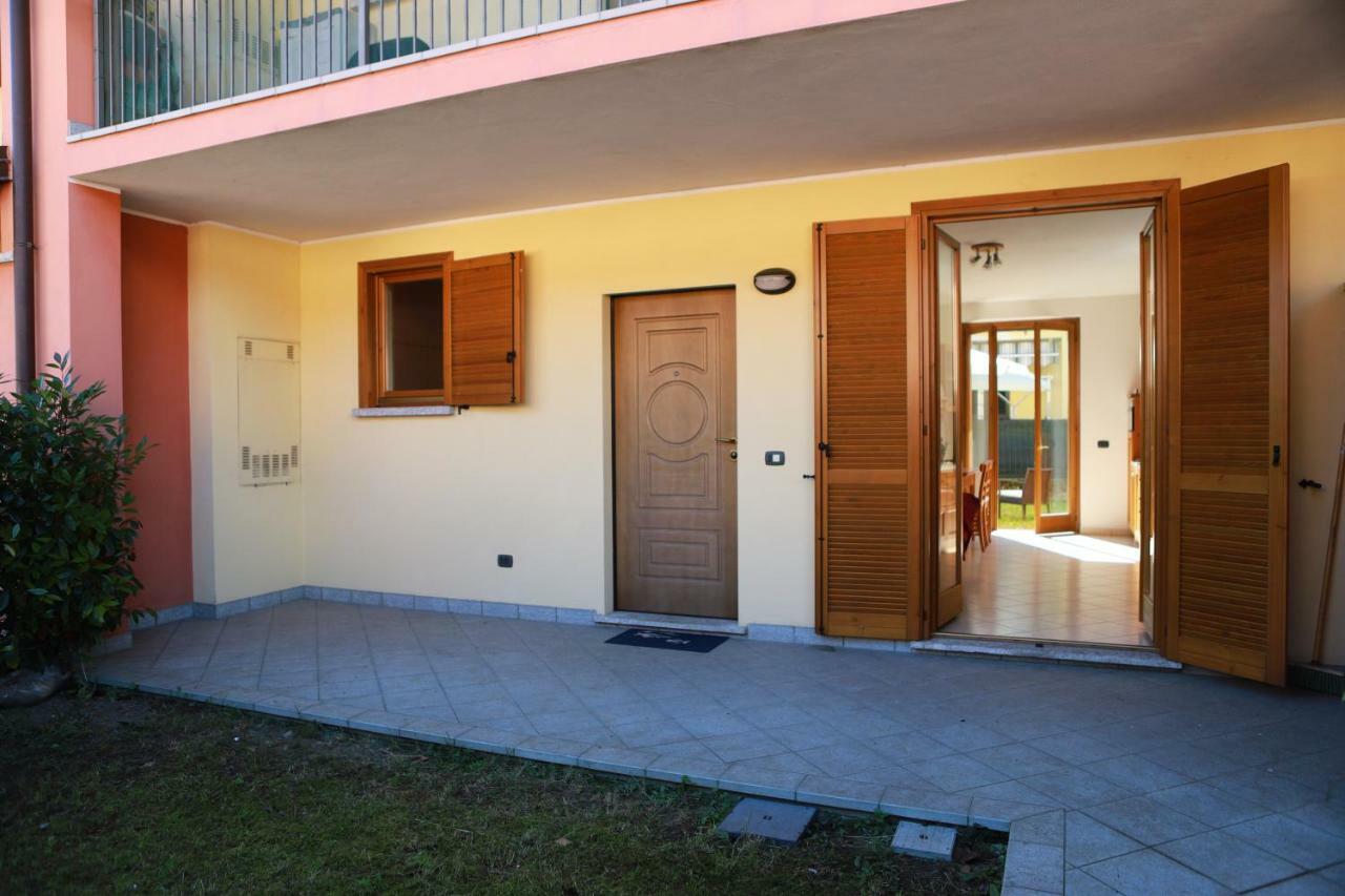 Casa "Giardino Sulla Baia" Appartement Colico Buitenkant foto