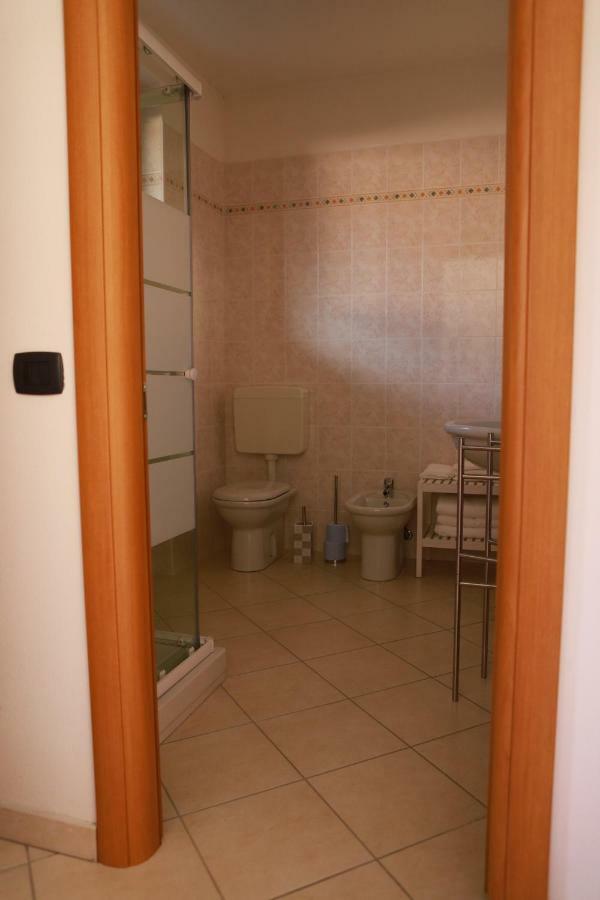 Casa "Giardino Sulla Baia" Appartement Colico Buitenkant foto