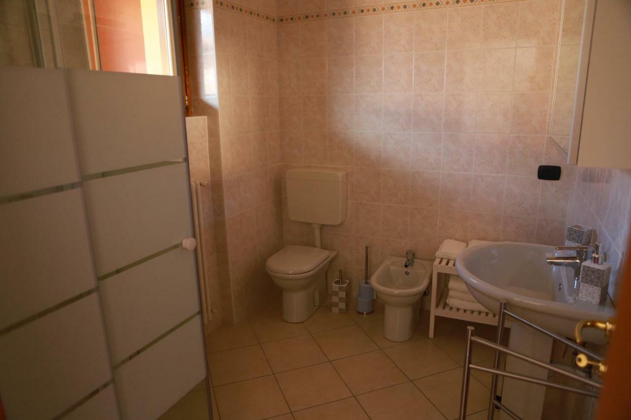 Casa "Giardino Sulla Baia" Appartement Colico Buitenkant foto