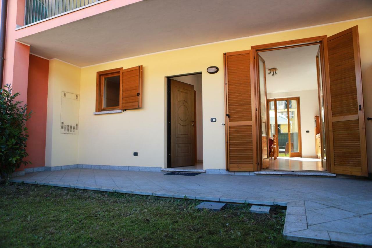 Casa "Giardino Sulla Baia" Appartement Colico Buitenkant foto