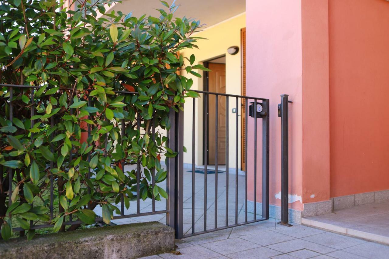 Casa "Giardino Sulla Baia" Appartement Colico Buitenkant foto